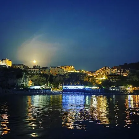 Дом отдыха A 300 Passi Dal Mare Тропея